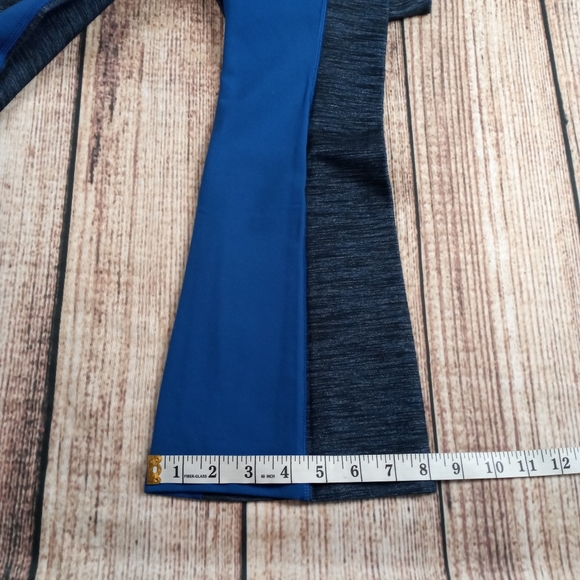 LULULEMON BARRE PULSE PANT LIMITLESS BLUE/REVERSIBLE SLUB DENIM LIMITLESS BLUE 4 - Picture 11 of 15